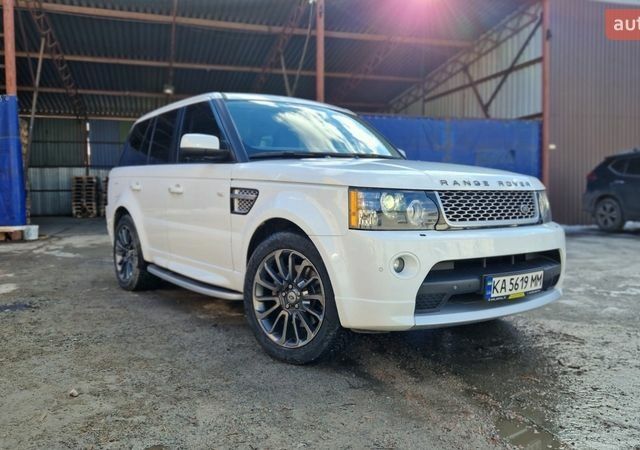Белый Ленд Ровер Рендж Ровер Спорт, объемом двигателя 2.99 л и пробегом 124 тыс. км за 18900 $, фото 1 на Automoto.ua