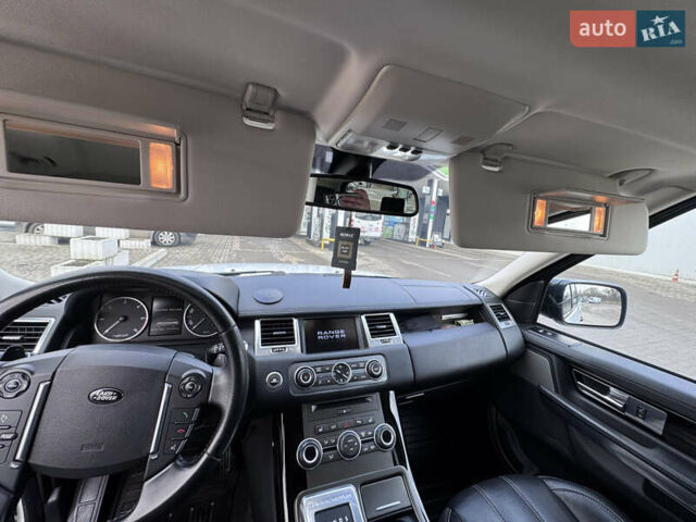 Білий Ленд Ровер Range Rover Sport, об'ємом двигуна 3 л та пробігом 268 тис. км за 16999 $, фото 37 на Automoto.ua