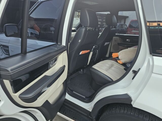 Білий Ленд Ровер Range Rover Sport, об'ємом двигуна 5 л та пробігом 160 тис. км за 17800 $, фото 7 на Automoto.ua
