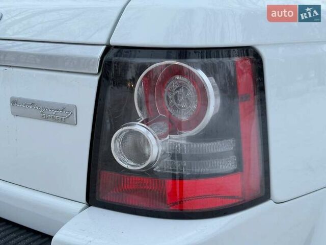 Білий Ленд Ровер Range Rover Sport, об'ємом двигуна 2.99 л та пробігом 120 тис. км за 19000 $, фото 8 на Automoto.ua