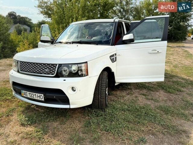 Білий Ленд Ровер Range Rover Sport, об'ємом двигуна 5 л та пробігом 227 тис. км за 12350 $, фото 4 на Automoto.ua