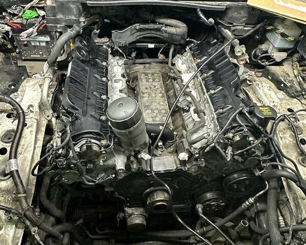 Білий Ленд Ровер Range Rover Sport, об'ємом двигуна 5 л та пробігом 132 тис. км за 18500 $, фото 71 на Automoto.ua