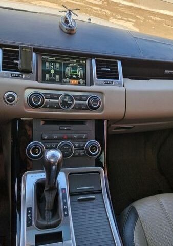 Белый Ленд Ровер Рендж Ровер Спорт, объемом двигателя 2.99 л и пробегом 124 тыс. км за 18900 $, фото 18 на Automoto.ua