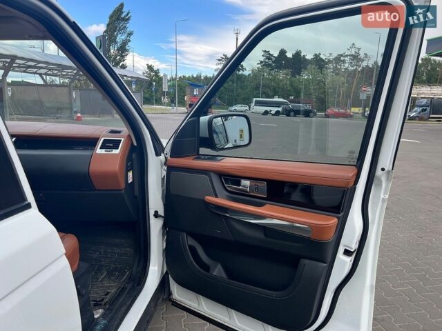 Білий Ленд Ровер Range Rover Sport, об'ємом двигуна 5 л та пробігом 88 тис. км за 20200 $, фото 13 на Automoto.ua