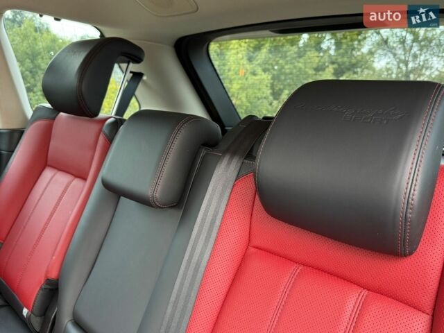 Білий Ленд Ровер Range Rover Sport, об'ємом двигуна 5 л та пробігом 227 тис. км за 12350 $, фото 51 на Automoto.ua