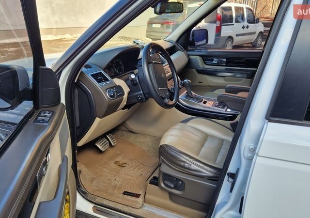 Белый Ленд Ровер Рендж Ровер Спорт, объемом двигателя 2.99 л и пробегом 124 тыс. км за 18900 $, фото 13 на Automoto.ua