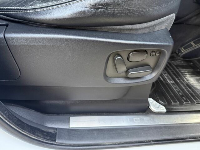 Білий Ленд Ровер Range Rover Sport, об'ємом двигуна 3 л та пробігом 140 тис. км за 6700 $, фото 14 на Automoto.ua