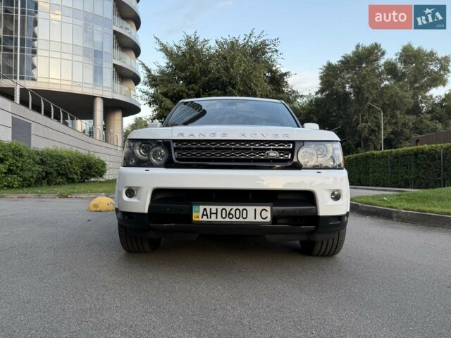 Білий Ленд Ровер Range Rover Sport, об'ємом двигуна 2.99 л та пробігом 125 тис. км за 16000 $, фото 13 на Automoto.ua