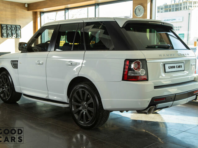 Білий Ленд Ровер Range Rover Sport, об'ємом двигуна 3 л та пробігом 89 тис. км за 41000 $, фото 3 на Automoto.ua