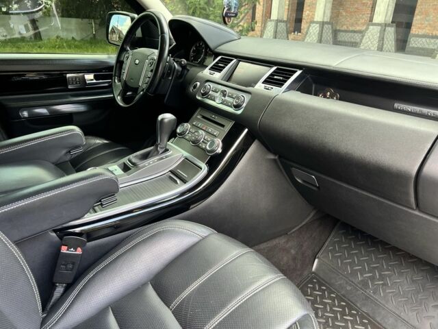 Білий Ленд Ровер Range Rover Sport, об'ємом двигуна 5 л та пробігом 150 тис. км за 13988 $, фото 6 на Automoto.ua