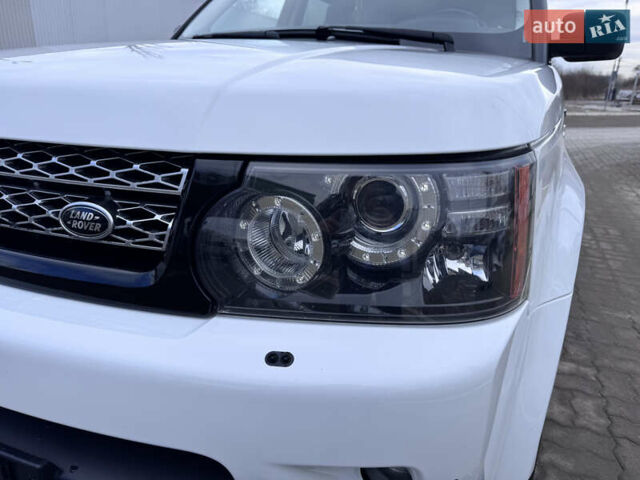 Білий Ленд Ровер Range Rover Sport, об'ємом двигуна 3 л та пробігом 268 тис. км за 16999 $, фото 16 на Automoto.ua