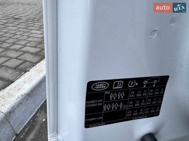 Белый Ленд Ровер Рендж Ровер Спорт, объемом двигателя 2.99 л и пробегом 268 тыс. км за 16999 $, фото 35 на Automoto.ua