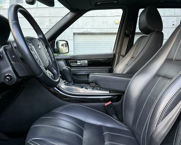 Білий Ленд Ровер Range Rover Sport, об'ємом двигуна 2.99 л та пробігом 110 тис. км за 21000 $, фото 17 на Automoto.ua