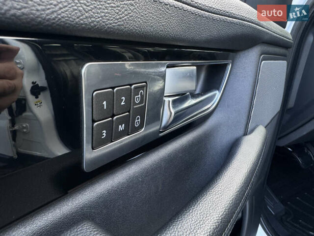 Білий Ленд Ровер Range Rover Sport, об'ємом двигуна 3 л та пробігом 268 тис. км за 17300 $, фото 20 на Automoto.ua