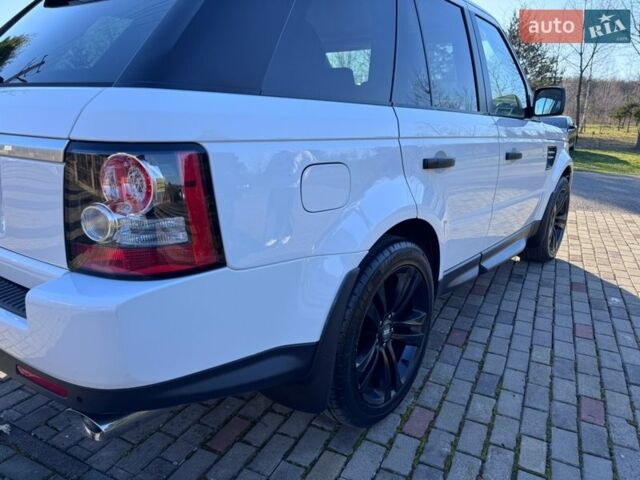 Білий Ленд Ровер Range Rover Sport, об'ємом двигуна 3 л та пробігом 271 тис. км за 16999 $, фото 8 на Automoto.ua
