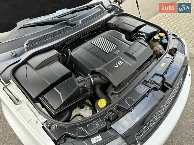 Білий Ленд Ровер Range Rover Sport, об'ємом двигуна 5 л та пробігом 331 тис. км за 12500 $, фото 36 на Automoto.ua