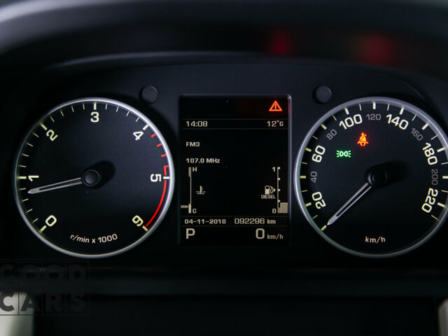 Білий Ленд Ровер Range Rover Sport, об'ємом двигуна 3 л та пробігом 92 тис. км за 39900 $, фото 16 на Automoto.ua
