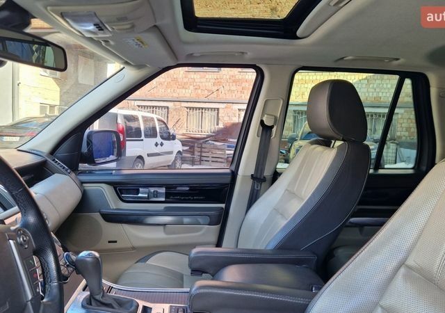 Белый Ленд Ровер Рендж Ровер Спорт, объемом двигателя 2.99 л и пробегом 124 тыс. км за 18900 $, фото 17 на Automoto.ua