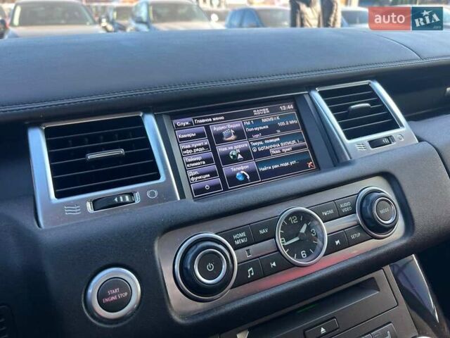 Білий Ленд Ровер Range Rover Sport, об'ємом двигуна 2.99 л та пробігом 252 тис. км за 22000 $, фото 16 на Automoto.ua