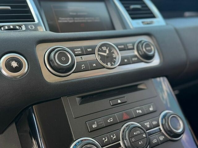 Білий Ленд Ровер Range Rover Sport, об'ємом двигуна 0 л та пробігом 257 тис. км за 15700 $, фото 21 на Automoto.ua
