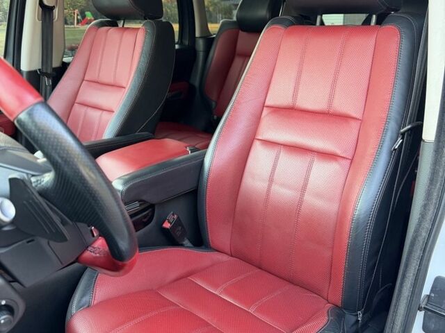 Білий Ленд Ровер Range Rover Sport, об'ємом двигуна 3 л та пробігом 132 тис. км за 17945 $, фото 8 на Automoto.ua