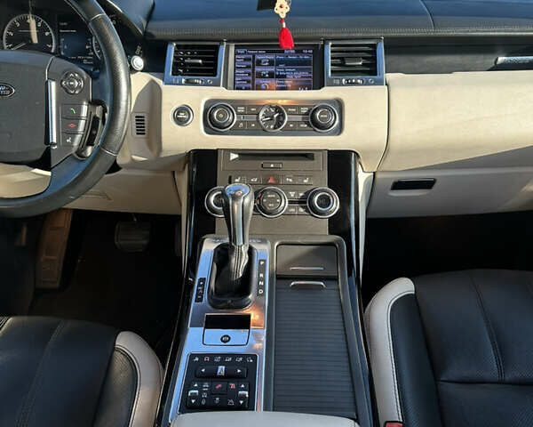 Білий Ленд Ровер Range Rover Sport, об'ємом двигуна 5 л та пробігом 132 тис. км за 18500 $, фото 40 на Automoto.ua