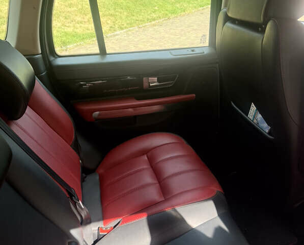 Білий Ленд Ровер Range Rover Sport, об'ємом двигуна 5 л та пробігом 116 тис. км за 17700 $, фото 4 на Automoto.ua