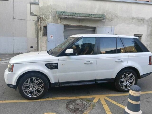 Белый Ленд Ровер Рендж Ровер Спорт, объемом двигателя 3 л и пробегом 217 тыс. км за 19700 $, фото 2 на Automoto.ua