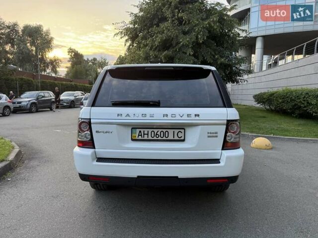 Білий Ленд Ровер Range Rover Sport, об'ємом двигуна 2.99 л та пробігом 110 тис. км за 21000 $, фото 5 на Automoto.ua