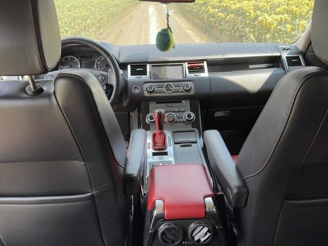 Білий Ленд Ровер Range Rover Sport, об'ємом двигуна 3 л та пробігом 154 тис. км за 18000 $, фото 21 на Automoto.ua