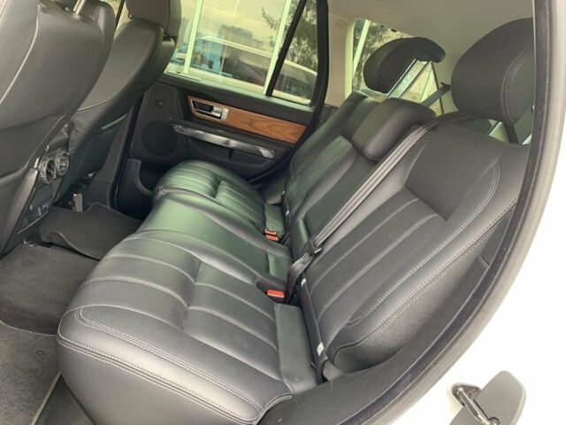 Білий Ленд Ровер Range Rover Sport, об'ємом двигуна 3 л та пробігом 97 тис. км за 29999 $, фото 21 на Automoto.ua