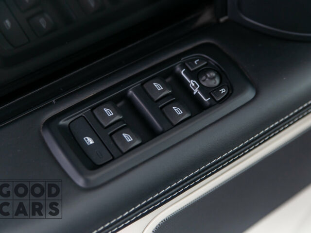 Білий Ленд Ровер Range Rover Sport, об'ємом двигуна 3 л та пробігом 92 тис. км за 39900 $, фото 35 на Automoto.ua