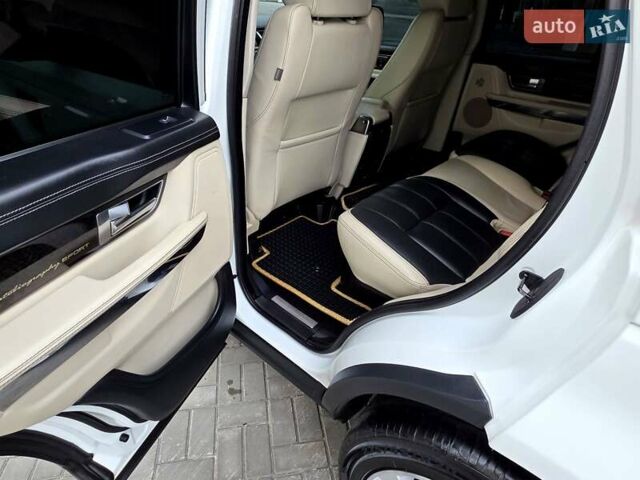 Білий Ленд Ровер Range Rover Sport, об'ємом двигуна 5 л та пробігом 138 тис. км за 18200 $, фото 8 на Automoto.ua