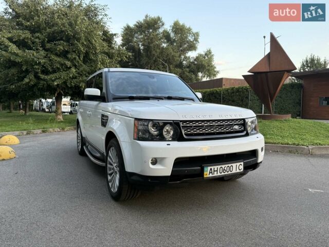 Білий Ленд Ровер Range Rover Sport, об'ємом двигуна 2.99 л та пробігом 125 тис. км за 16000 $, фото 11 на Automoto.ua