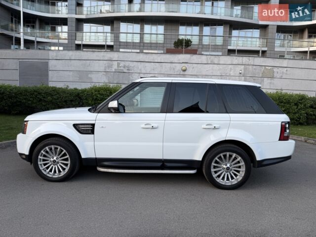 Білий Ленд Ровер Range Rover Sport, об'ємом двигуна 2.99 л та пробігом 125 тис. км за 16000 $, фото 2 на Automoto.ua