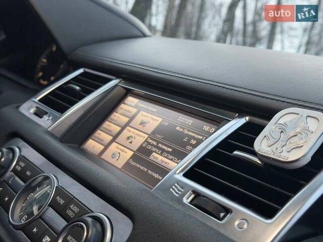 Білий Ленд Ровер Range Rover Sport, об'ємом двигуна 2.99 л та пробігом 120 тис. км за 19000 $, фото 40 на Automoto.ua