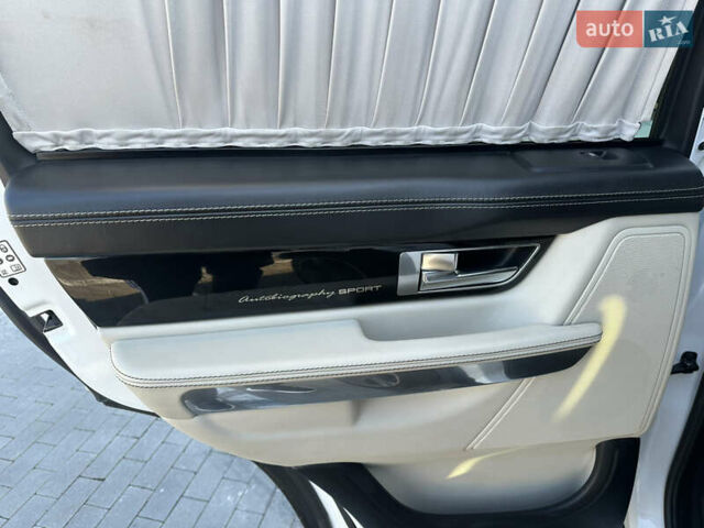 Білий Ленд Ровер Range Rover Sport, об'ємом двигуна 5 л та пробігом 132 тис. км за 18500 $, фото 37 на Automoto.ua