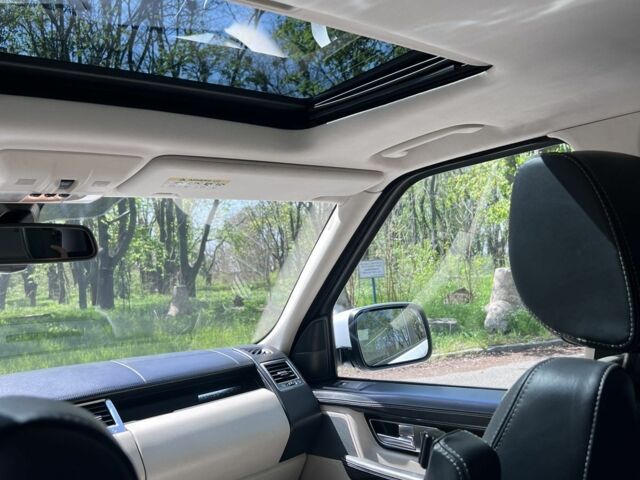Білий Ленд Ровер Range Rover Sport, об'ємом двигуна 5 л та пробігом 120 тис. км за 20950 $, фото 16 на Automoto.ua
