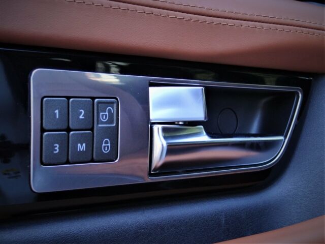Білий Ленд Ровер Range Rover Sport, об'ємом двигуна 3 л та пробігом 42 тис. км за 48000 $, фото 19 на Automoto.ua