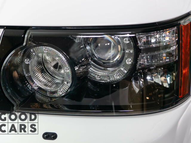 Білий Ленд Ровер Range Rover Sport, об'ємом двигуна 3 л та пробігом 92 тис. км за 39900 $, фото 6 на Automoto.ua