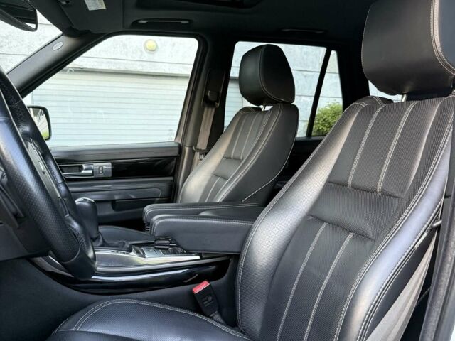 Білий Ленд Ровер Range Rover Sport, об'ємом двигуна 2.99 л та пробігом 125 тис. км за 16000 $, фото 18 на Automoto.ua