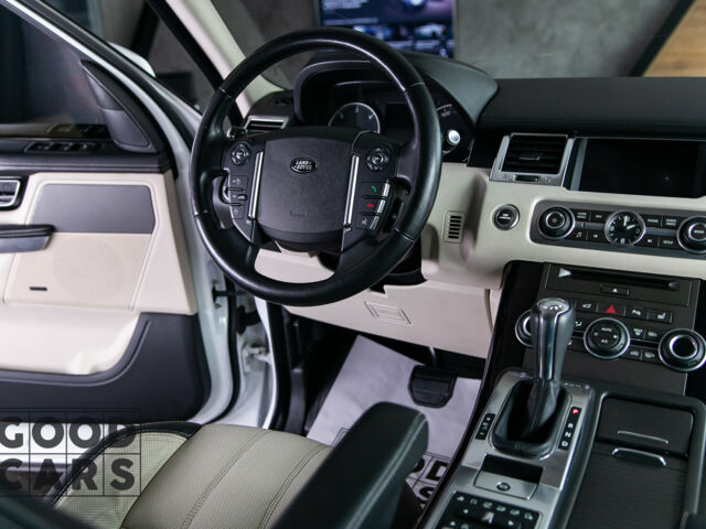 Білий Ленд Ровер Range Rover Sport, об'ємом двигуна 3 л та пробігом 92 тис. км за 39900 $, фото 12 на Automoto.ua
