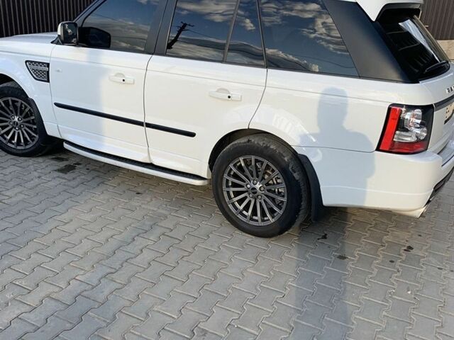 Білий Ленд Ровер Range Rover Sport, об'ємом двигуна 3 л та пробігом 135 тис. км за 23700 $, фото 5 на Automoto.ua