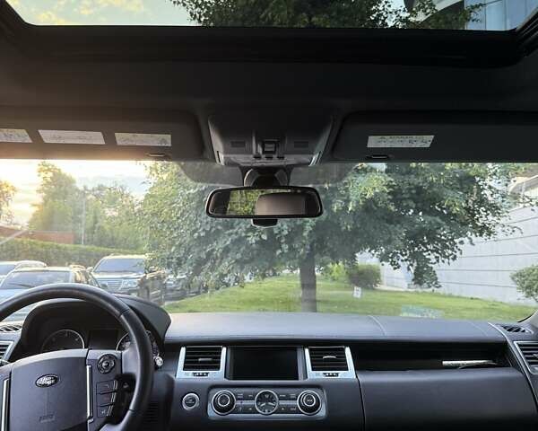 Білий Ленд Ровер Range Rover Sport, об'ємом двигуна 2.99 л та пробігом 110 тис. км за 21000 $, фото 24 на Automoto.ua