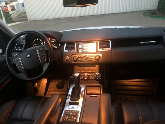 Білий Ленд Ровер Range Rover Sport, об'ємом двигуна 3 л та пробігом 150 тис. км за 34800 $, фото 3 на Automoto.ua