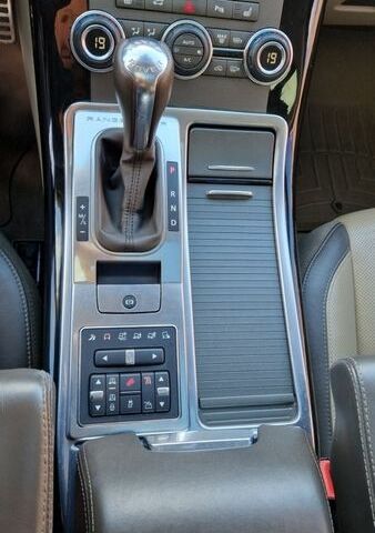 Белый Ленд Ровер Рендж Ровер Спорт, объемом двигателя 2.99 л и пробегом 124 тыс. км за 18900 $, фото 19 на Automoto.ua