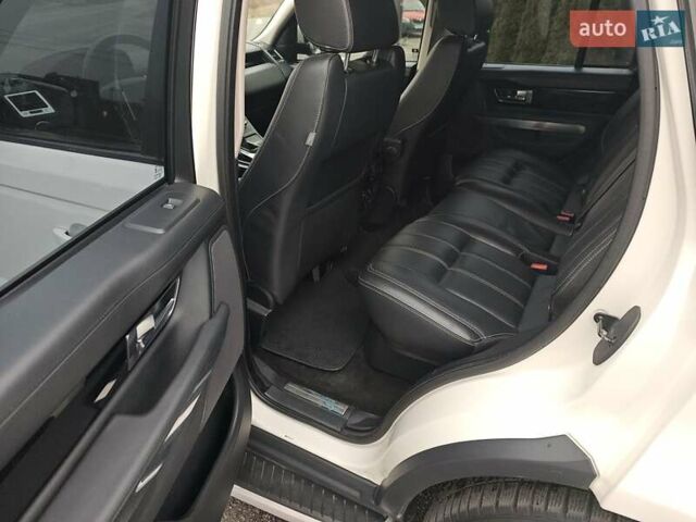 Белый Ленд Ровер Рендж Ровер Спорт, объемом двигателя 5 л и пробегом 252 тыс. км за 14300 $, фото 8 на Automoto.ua