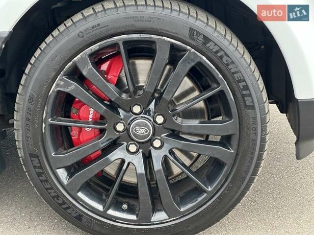 Білий Ленд Ровер Range Rover Sport, об'ємом двигуна 5 л та пробігом 331 тис. км за 12500 $, фото 9 на Automoto.ua