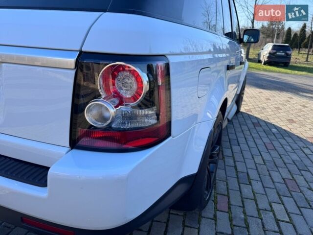 Білий Ленд Ровер Range Rover Sport, об'ємом двигуна 3 л та пробігом 271 тис. км за 16999 $, фото 16 на Automoto.ua