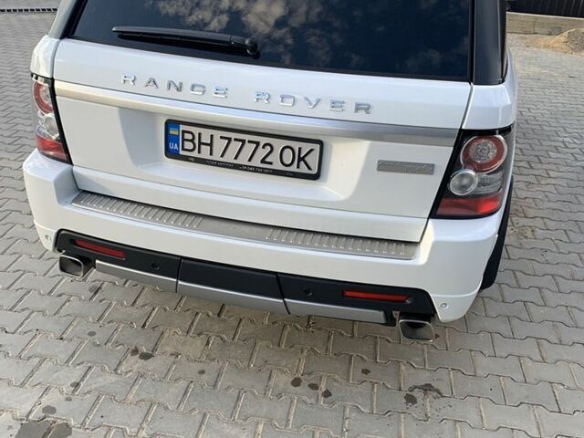 Білий Ленд Ровер Range Rover Sport, об'ємом двигуна 3 л та пробігом 135 тис. км за 23700 $, фото 1 на Automoto.ua